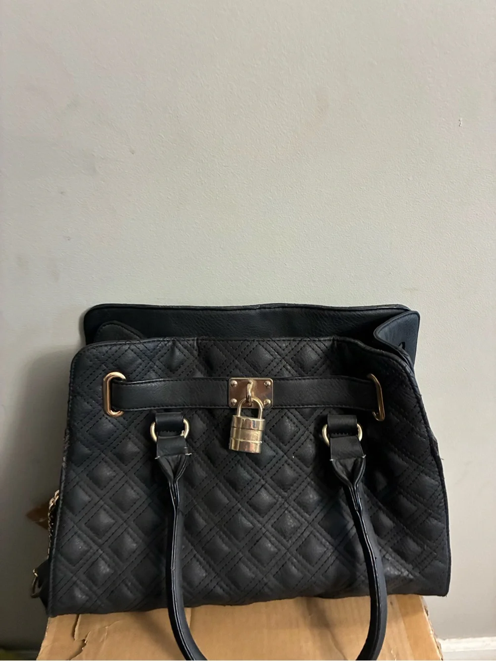 Black Quilted Lock Satchel Handbag - Unbranded
